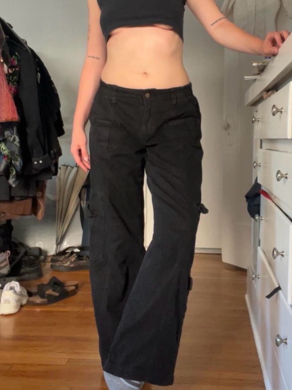 BDG Black Y2K Cargo Pants Baggy Skater Denim Streetwear, size 28